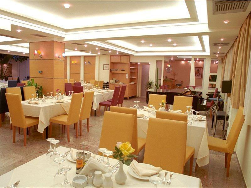 Preveza City Comfort Hotel Exterior photo