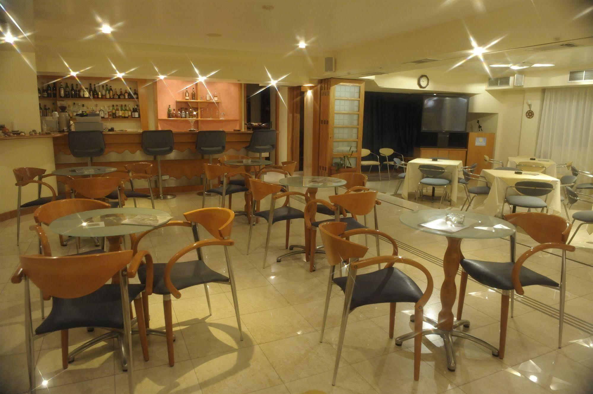 Preveza City Comfort Hotel Exterior photo